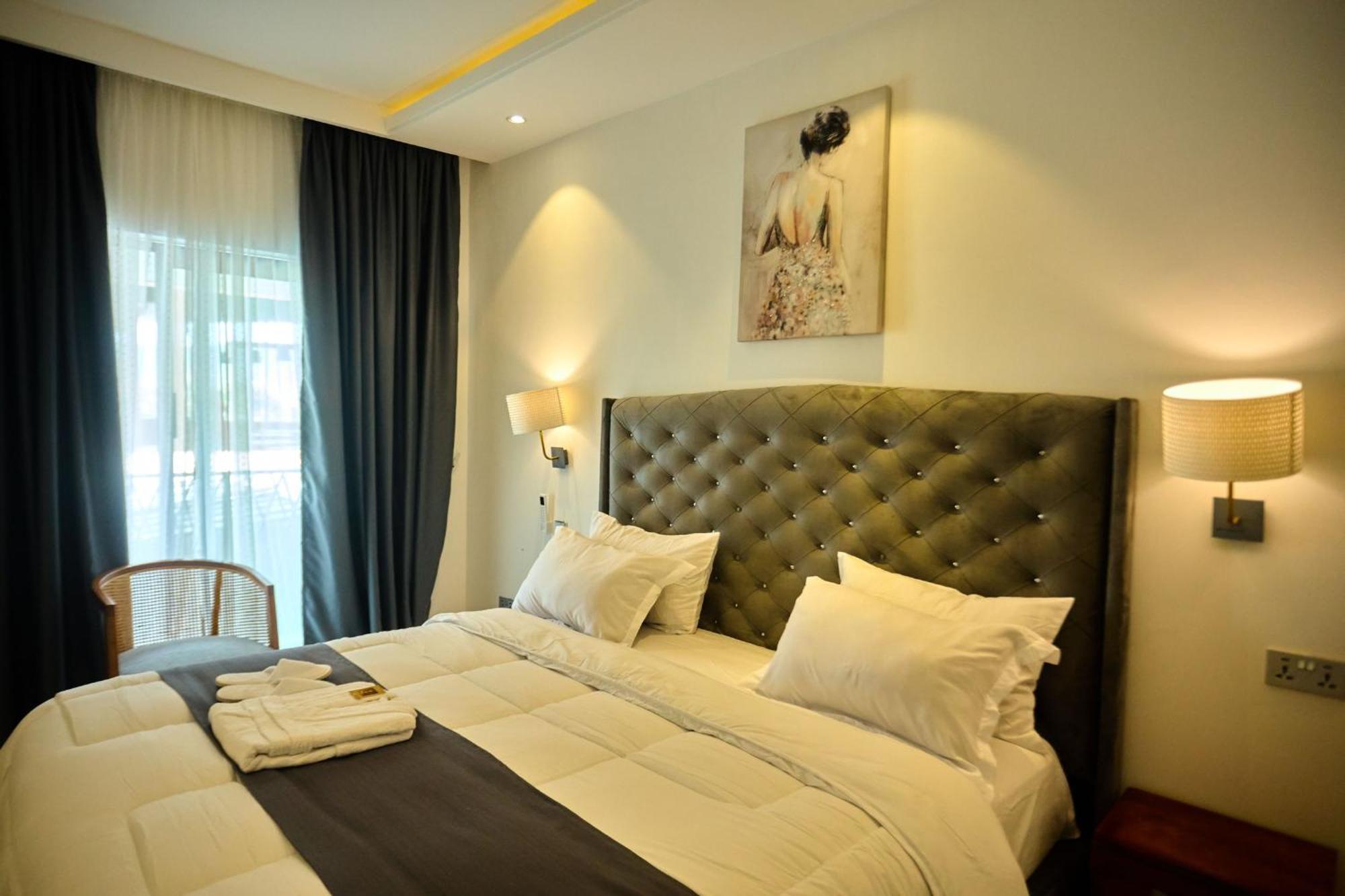Aiden Homes And Apartments Hotel Koforidua Luaran gambar