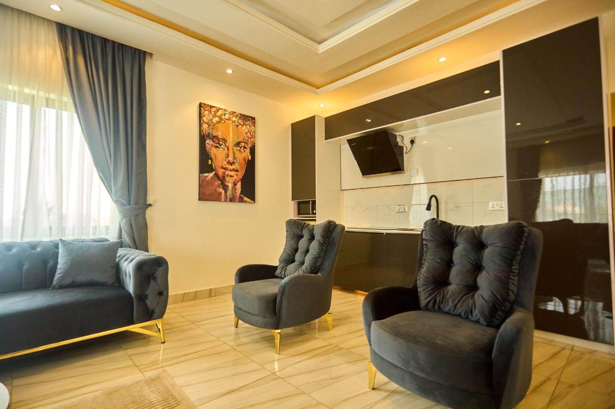 Aiden Homes And Apartments Hotel Koforidua Luaran gambar