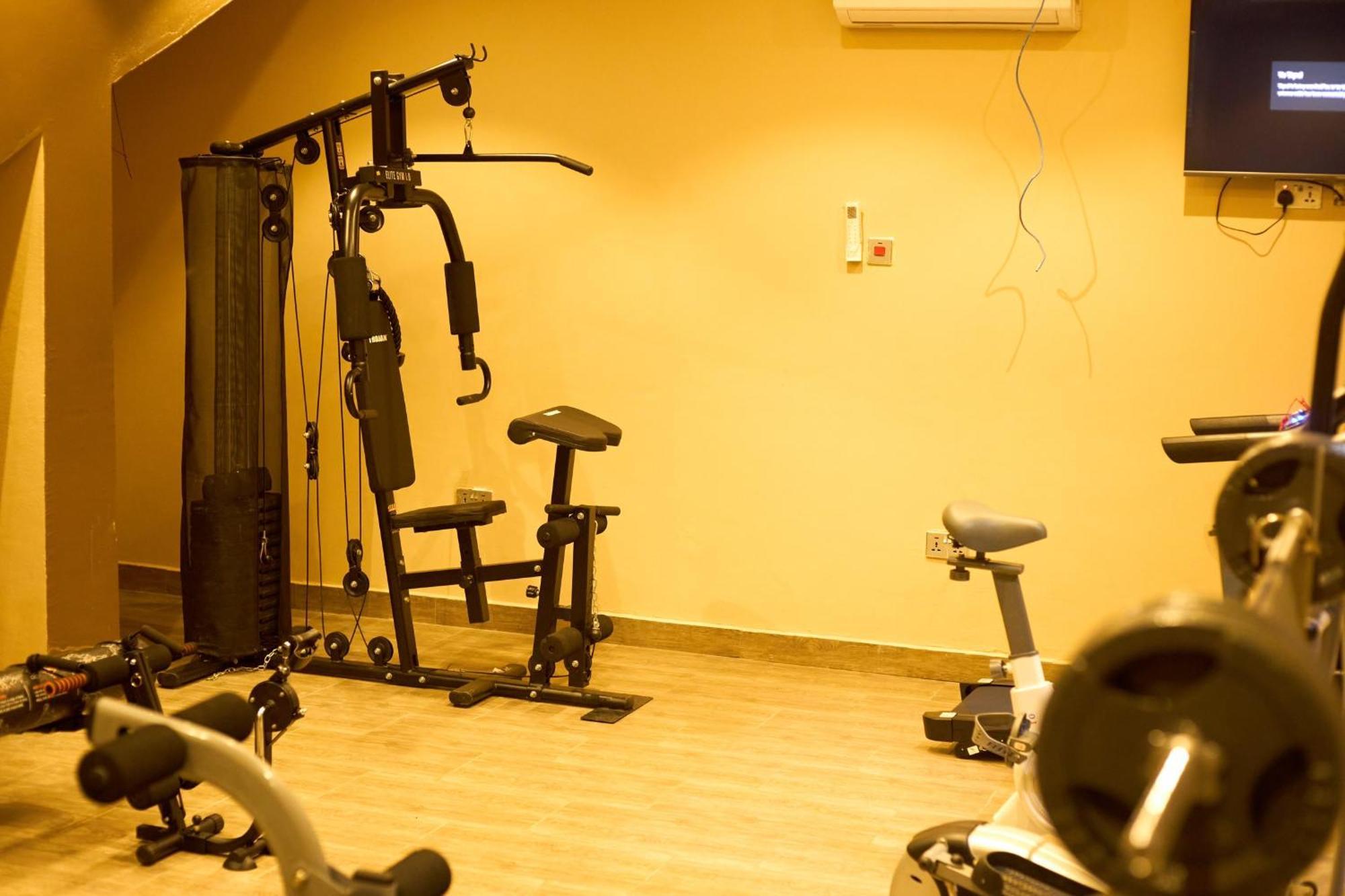 Aiden Homes And Apartments Hotel Koforidua Luaran gambar