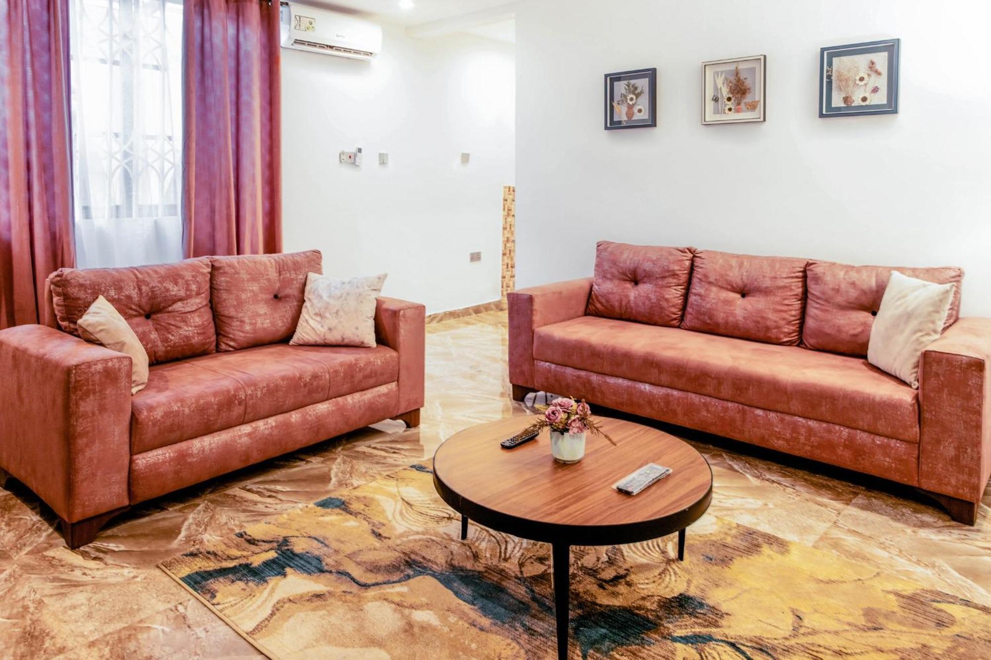 Aiden Homes And Apartments Hotel Koforidua Luaran gambar