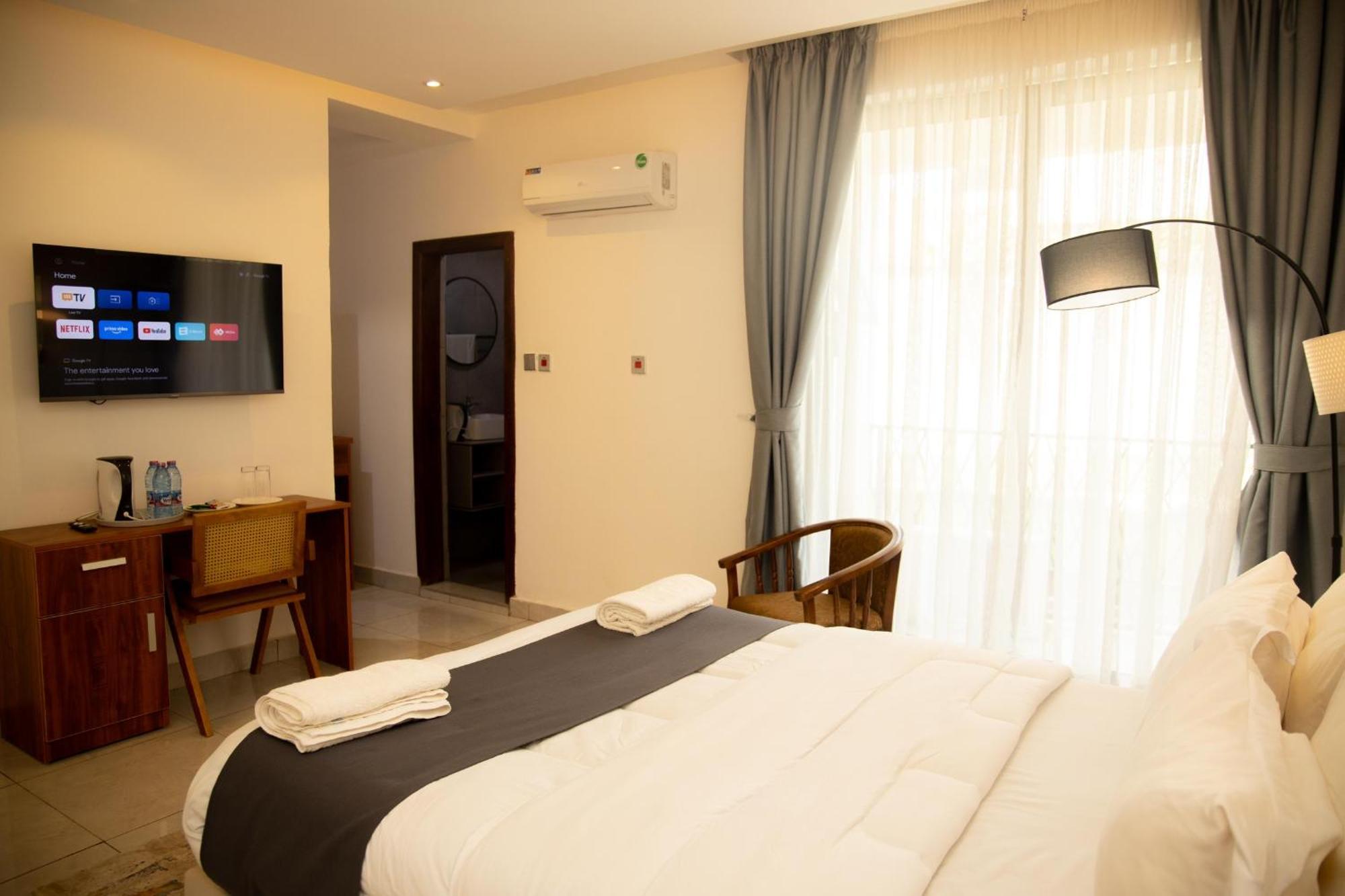 Aiden Homes And Apartments Hotel Koforidua Luaran gambar