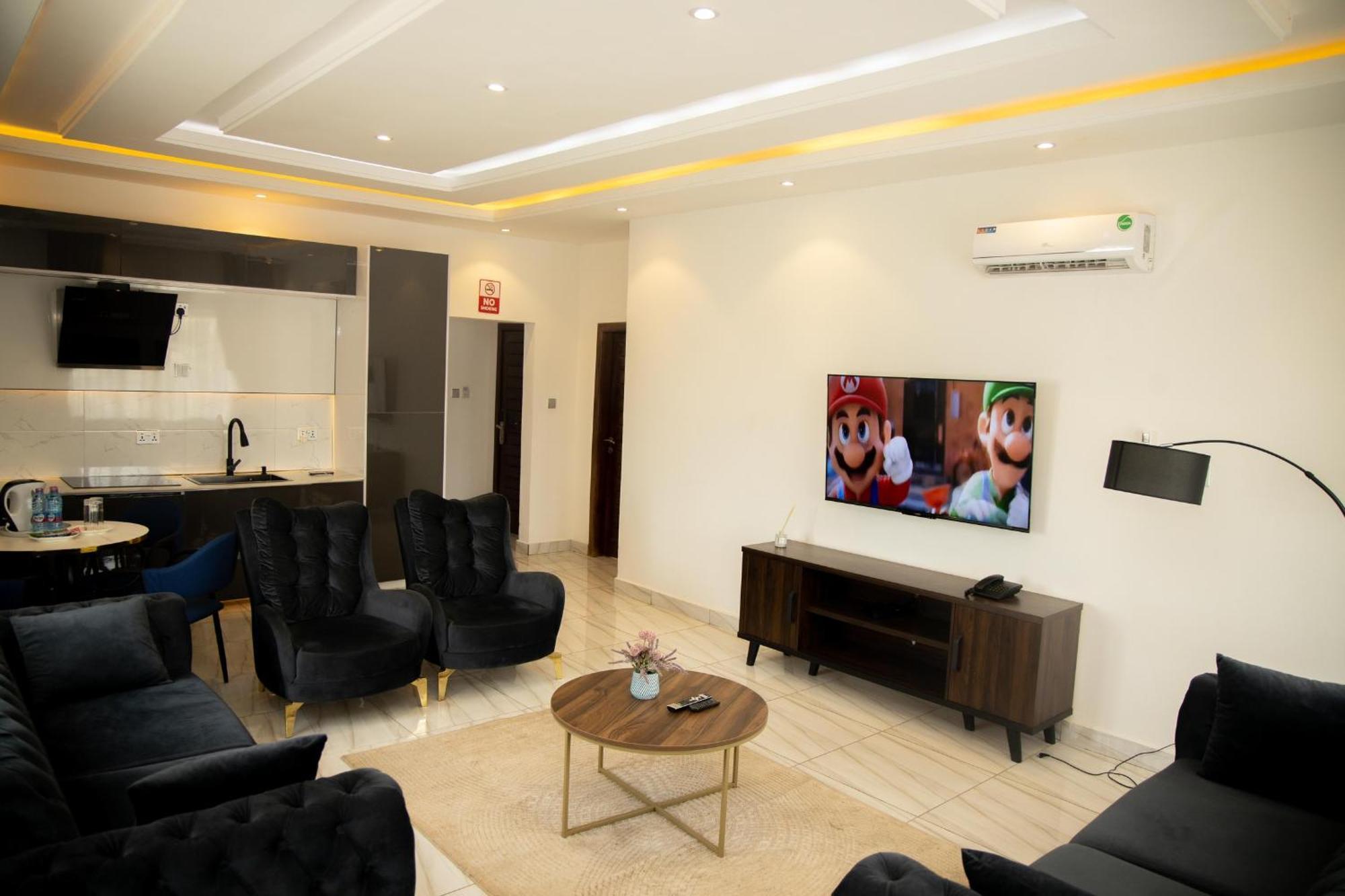 Aiden Homes And Apartments Hotel Koforidua Luaran gambar